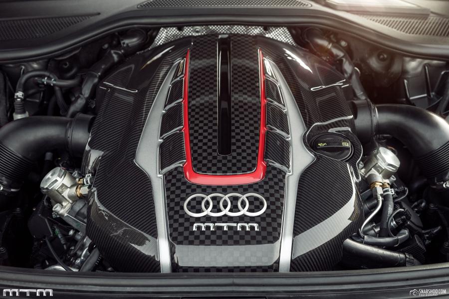 Моторный отсек Audi S8 Talladega by MTM (D4) 2014 года  (фото 12 из 17)